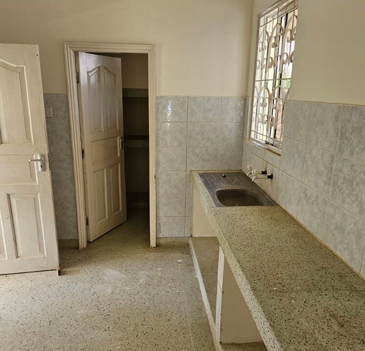 WhatsApp Image 2025-12-03 at 21.27.07