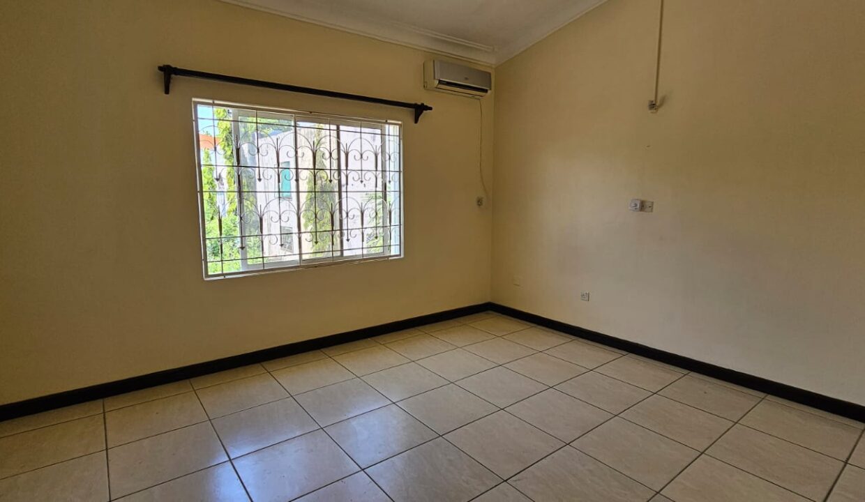 WhatsApp Image 2025-12-03 at 21.27.09 (2)