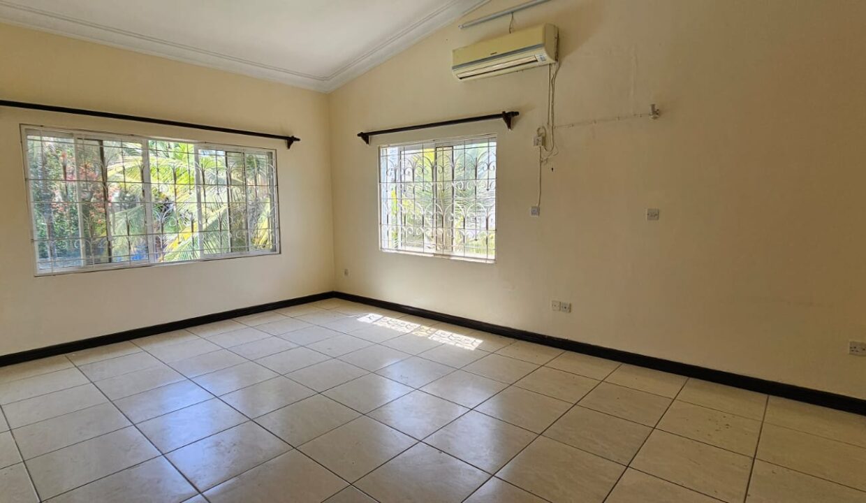 WhatsApp Image 2025-12-03 at 21.27.11 (1)