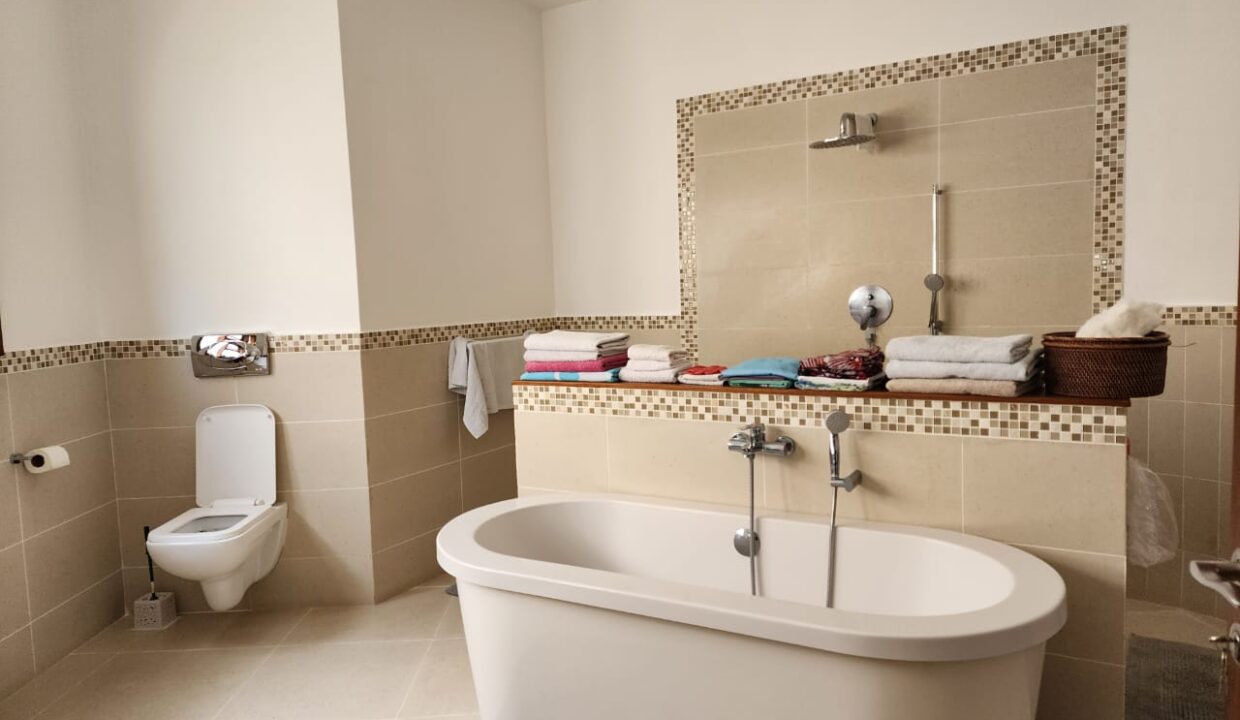 WhatsApp Image 2025-12-19 at 14.46.51