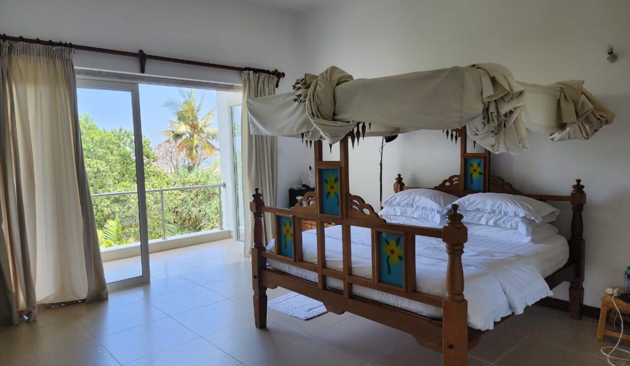 WhatsApp Image 2025-12-19 at 14.46.53 (1)