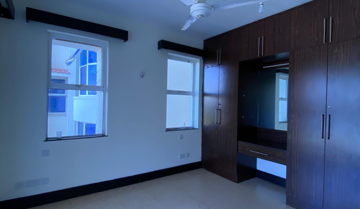 WhatsApp Image 2026-03-10 at 09.49.32