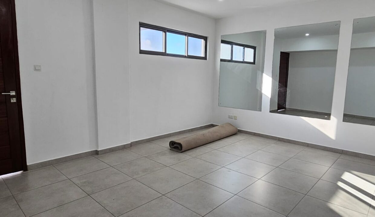 WhatsApp Image 2026-03-26 at 21.28.42