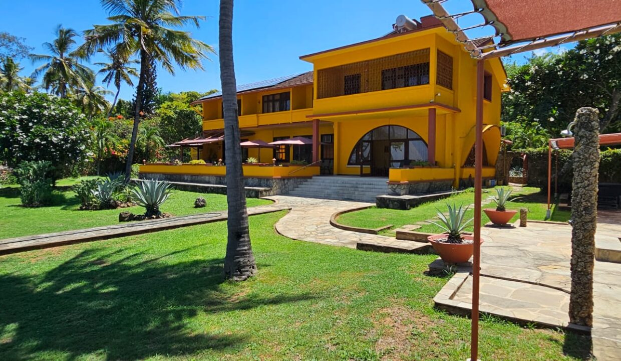 WhatsApp Image 2026-04-01 at 17.13.09 (4)