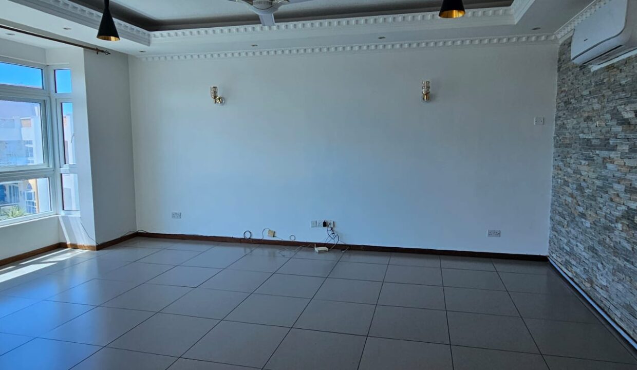 WhatsApp Image 2026-05-12 at 16.20.03